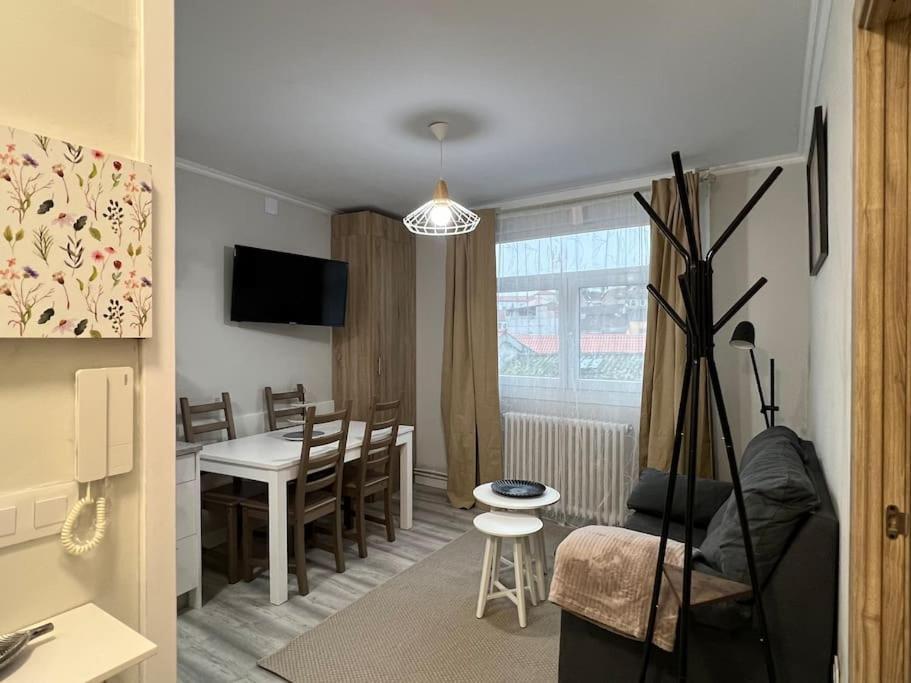 Apartamento Turistico Plaza III Monforte De Lemos Extérieur photo