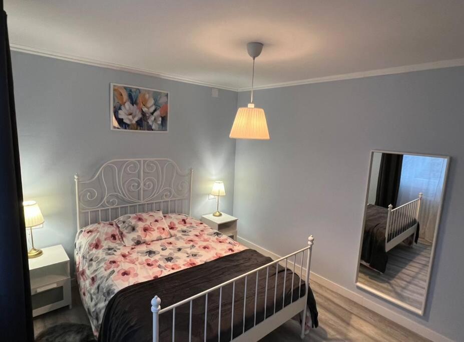 Apartamento Turistico Plaza III Monforte De Lemos Extérieur photo